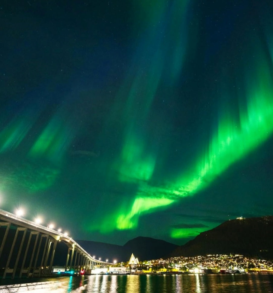 Северното сияние, Снежната Кралица и еленчето Рудолф с Лора Валери